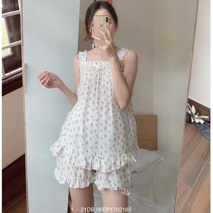 Đồ bộ hoa áo 2 dây nơ ngực+ Quần ngắn viền bèo ullzang thời trang nữ FMStyle SaiGon 21DB06EP1702 | BigBuy360 - bigbuy360.vn