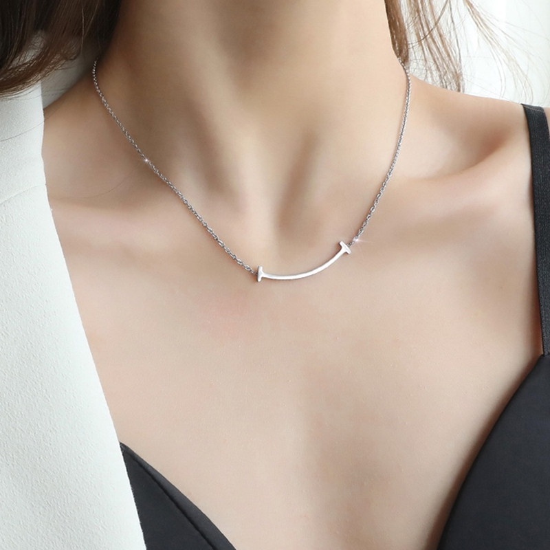 Dây Chuyền Thép Titan Mạ Vàng 18k Mặt Cười Đơn Giản Thời Trang