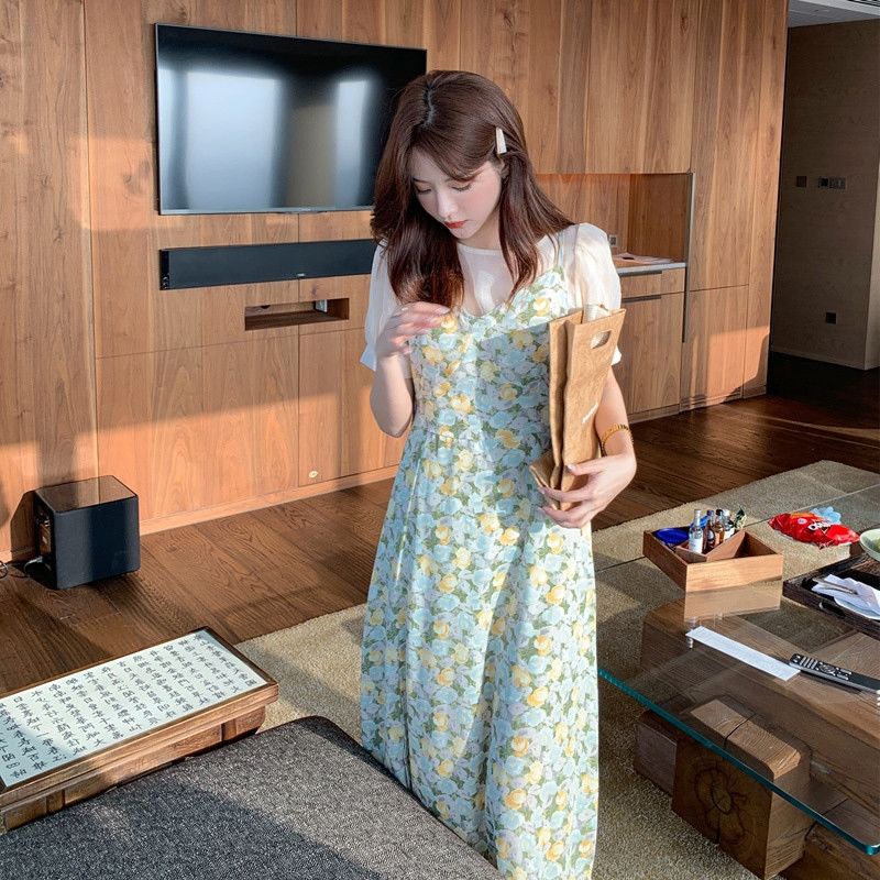 Set đầm hai dây họa tiết hoa và áo ngắn tay phong cách Hàn Quốc cho nữ có bán lẻ