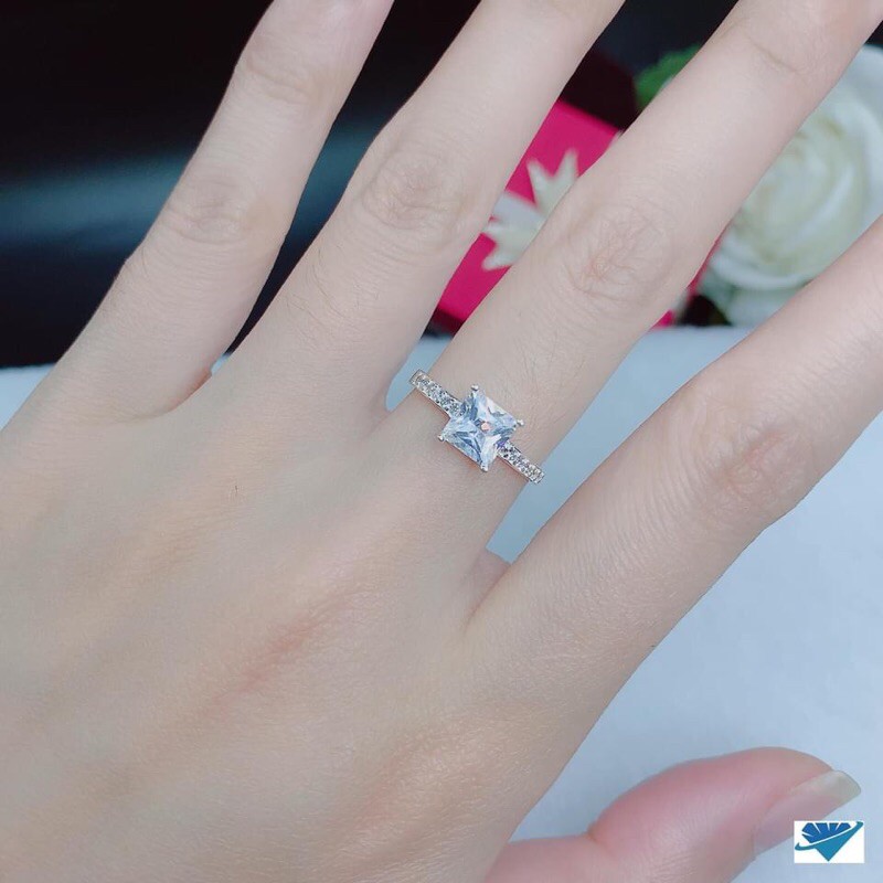 NHẪN NỮ MẶT ĐÁ TRẮNG BẠC TA CHO NỮ