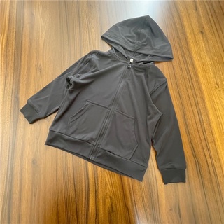 [size 130 &140cm]Áo chống UV cho bé G*U xuất dư
