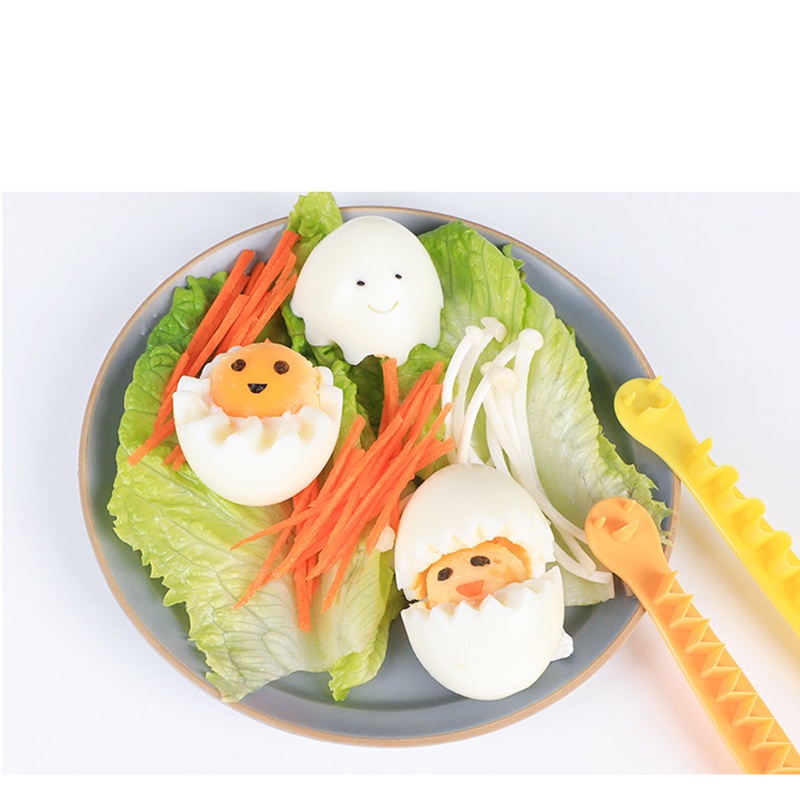 Set 2 Khuôn Cắt Trứng Tạo Hình Hoa Dễ Thương