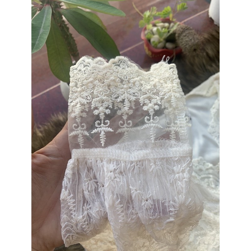 ẢNH THẬT Đầm midi ren kem nhẹ nhàng size SML