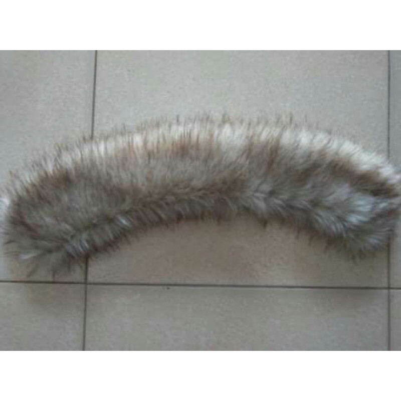 cổ lông làm sẵn ( màu be nhạt pha nâu)