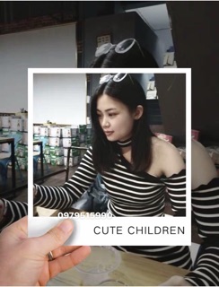 Áo len kẻ ngang đen trắng