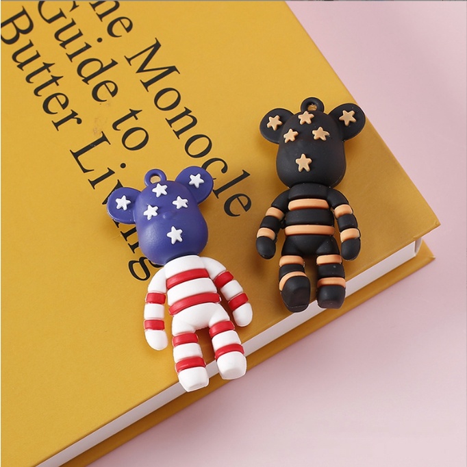 Mô hình gấu BearBrick làm móc khóa, trang trí Jibbitz, DIY