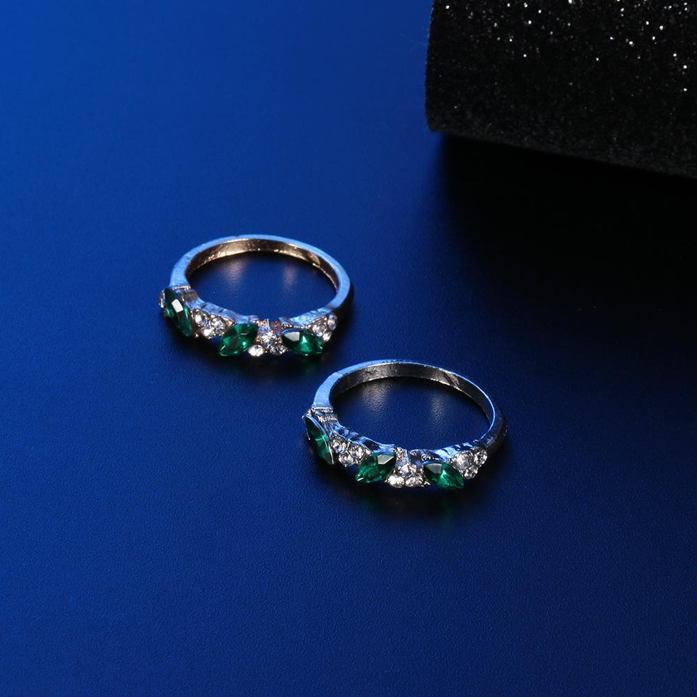 BSUNS Nhẫn Đính Đá Cổ Điển Sang Trọng