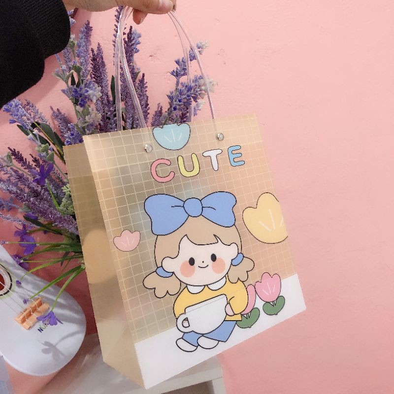 Túi đựng quà trong suốt in hình cô gái má hồng cute đáng yêu size 19*21cm