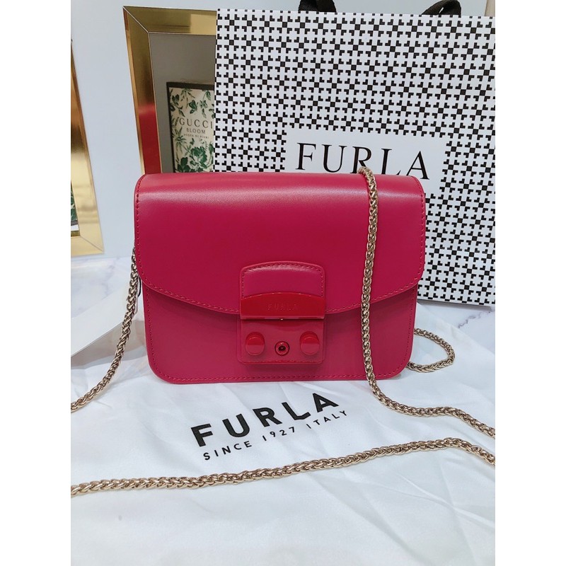 Túi Furla metropolis mini mẫu mới da trơn khoá nhựa chống trầy cùng màu túi