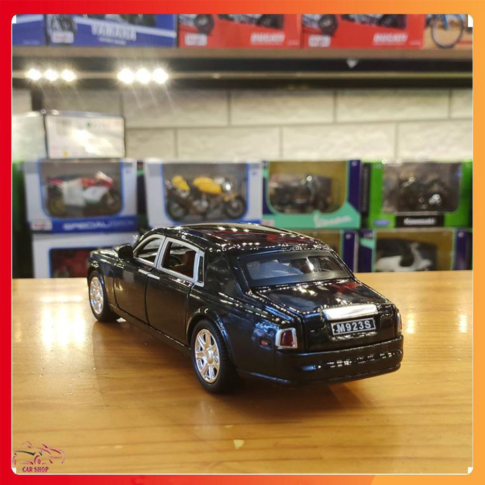 Xe mô hình Rolls Royce Phantom tỉ lệ 1:24 màu đen