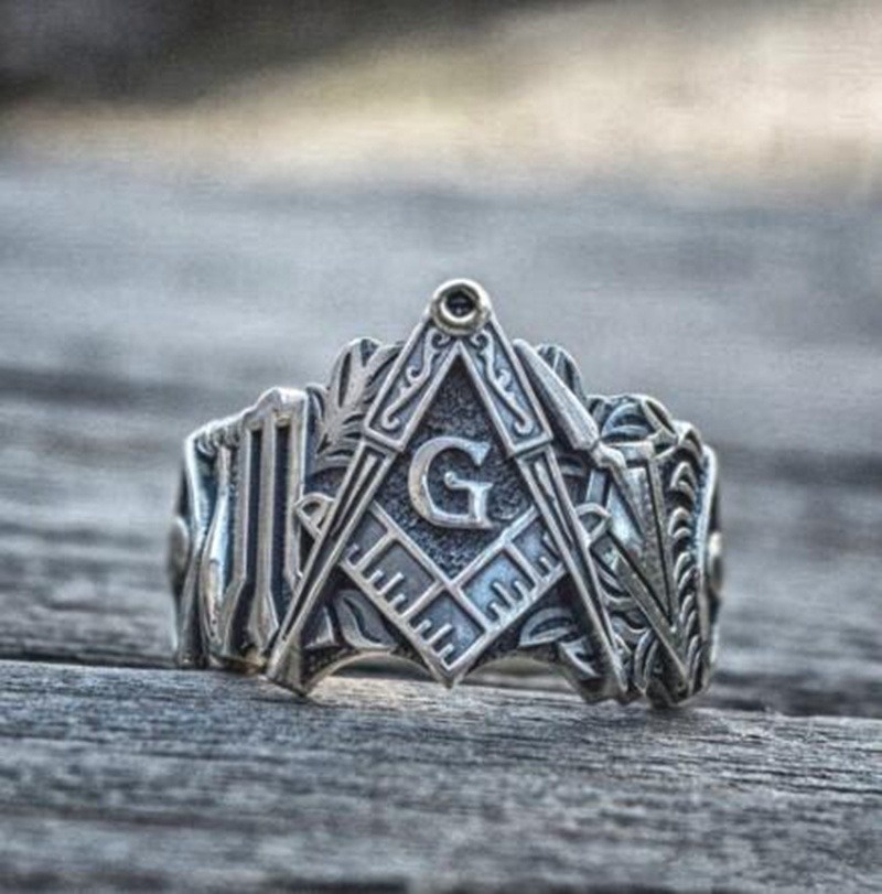 Nhẫn Thép Không Gỉ Mạ Bạc Khắc Biểu Tượng Freemasonry Knights