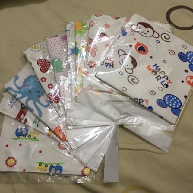 Set yếm  cotton cho bé  ( 10 chiếc ) 