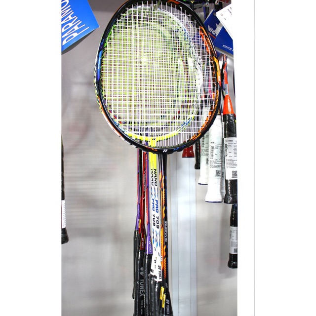 (Sale 12.12) Vợt cầu lông Yonex Full Carbon Siêu bền - Siêu nhẹ (tặng lưới cao cấp+quấn cán+túi chống sốc)