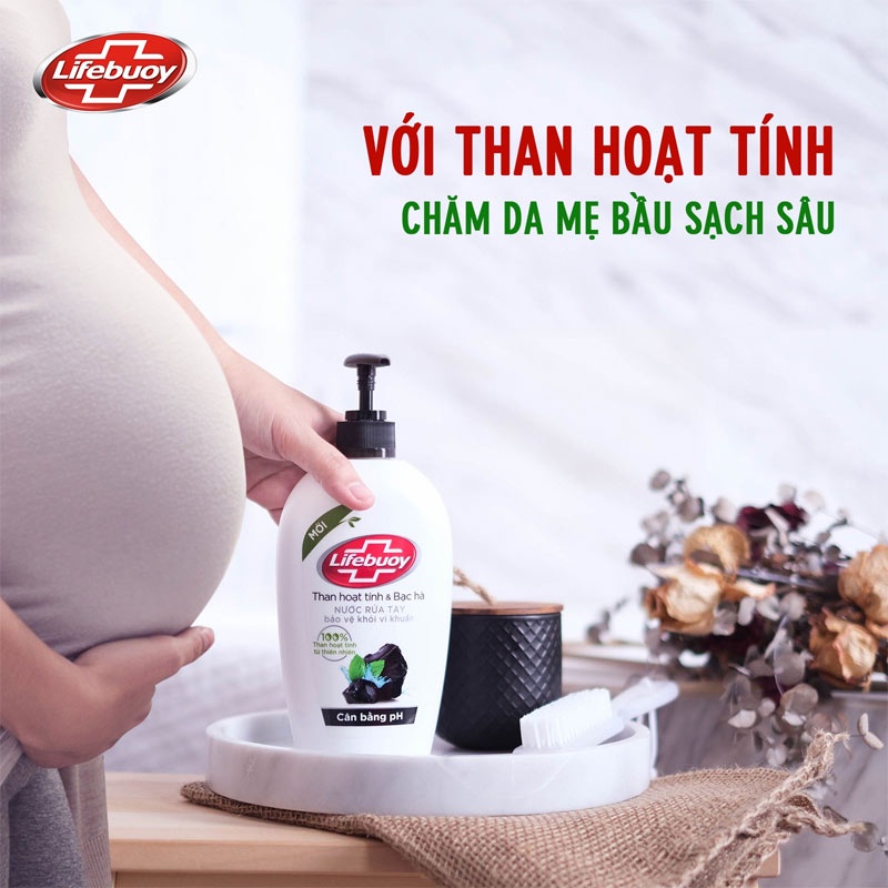 Combo 2 chai Nước rửa tay diệt khuẩn Lifebuoy Than hoạt tính &amp; Bạc hà (Đen) 500gX2