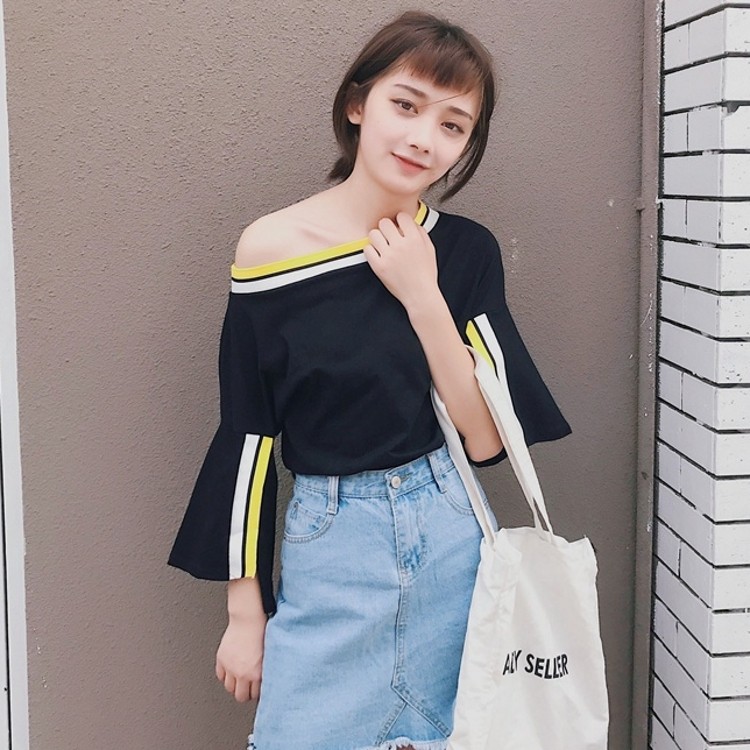 Áo trễ vai bánh bèo