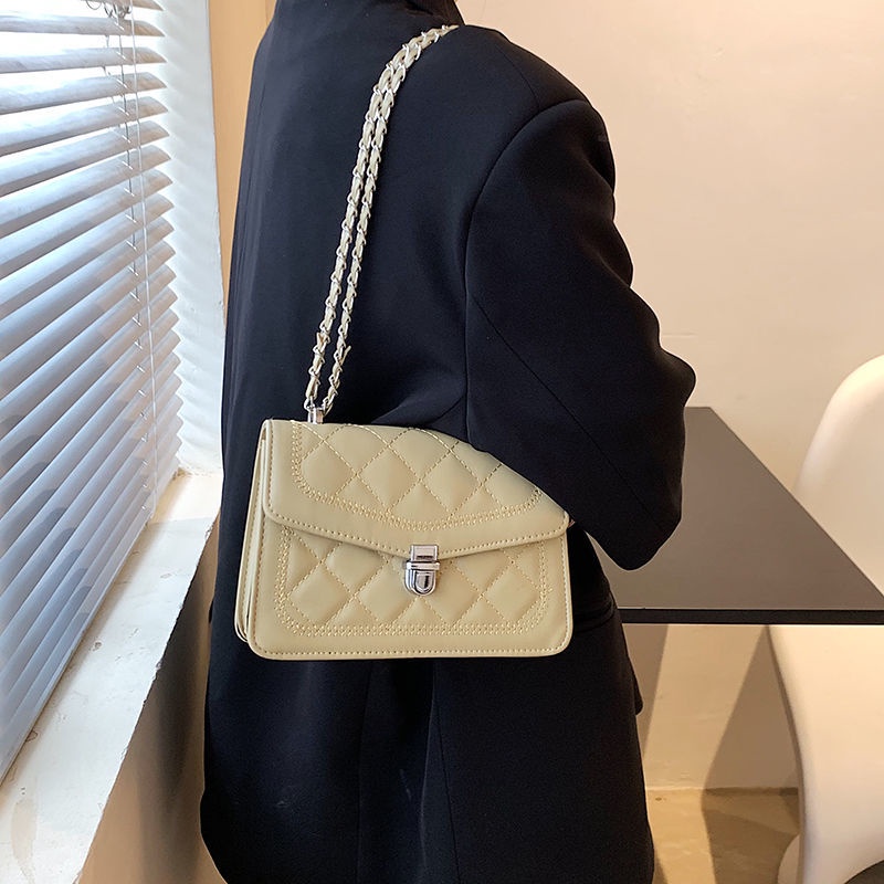 Túi Đeo Chéo mini Họa Tiết Hình Thoi Phối Dây Xích Thời Trang Mùa Hè Phong Cách Hàn Quốc Hàng Mới Dành Cho Bạn Nữ 2022