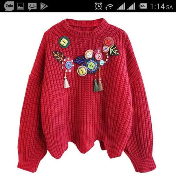 Áo len đính khuy