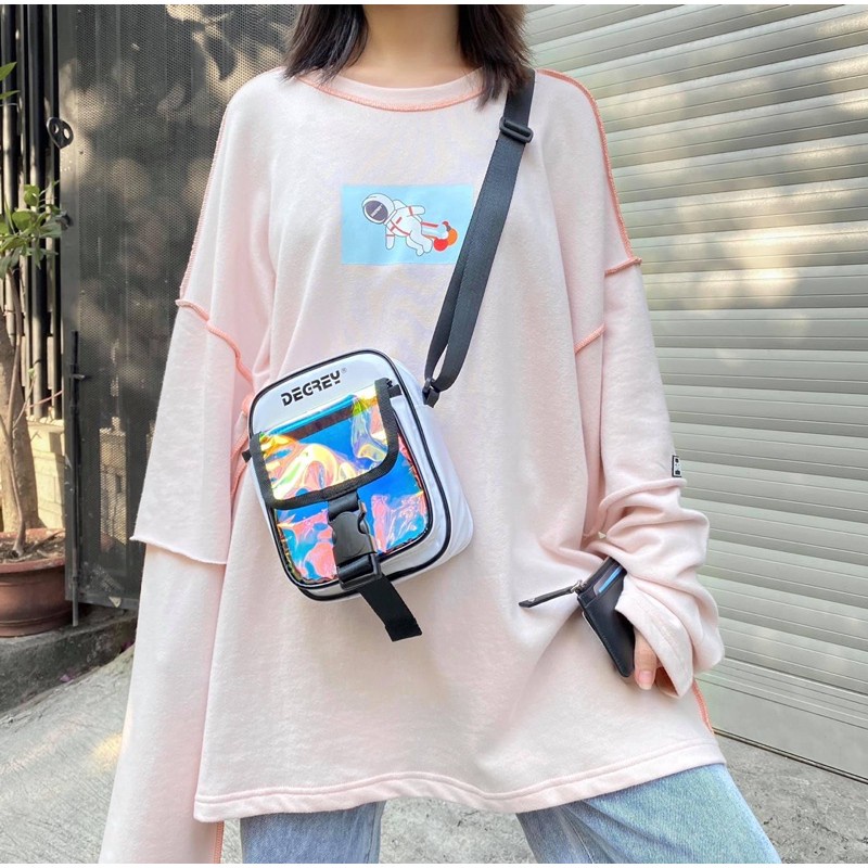 Túi đeo chéo Unisex shoulder bag degreyy Freestyle Màu Đen Trắng chất liệu da PU bóng sáng đi học đi chơi giá rẻ