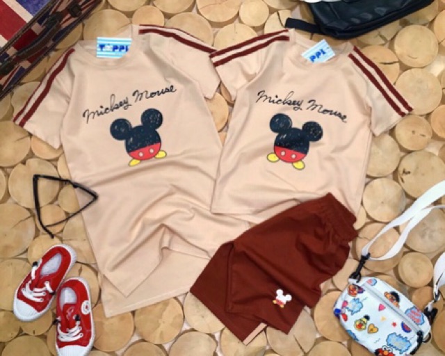 Bộ bé trai và đầm bé gái mickey