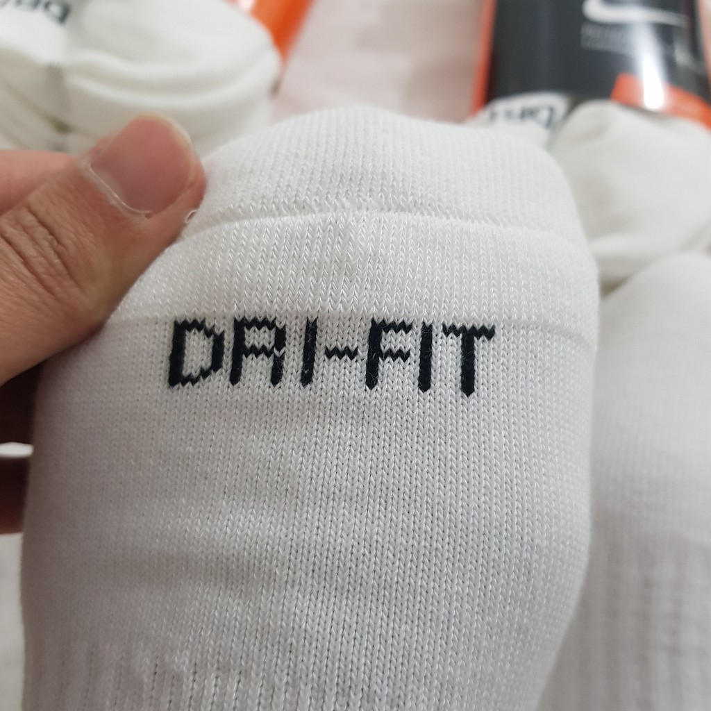 Pack 3 đôi tất thể thao nike Drifit cổ ngắn trắng đen - Free ship + Quà tặng từ TatsTats.vn