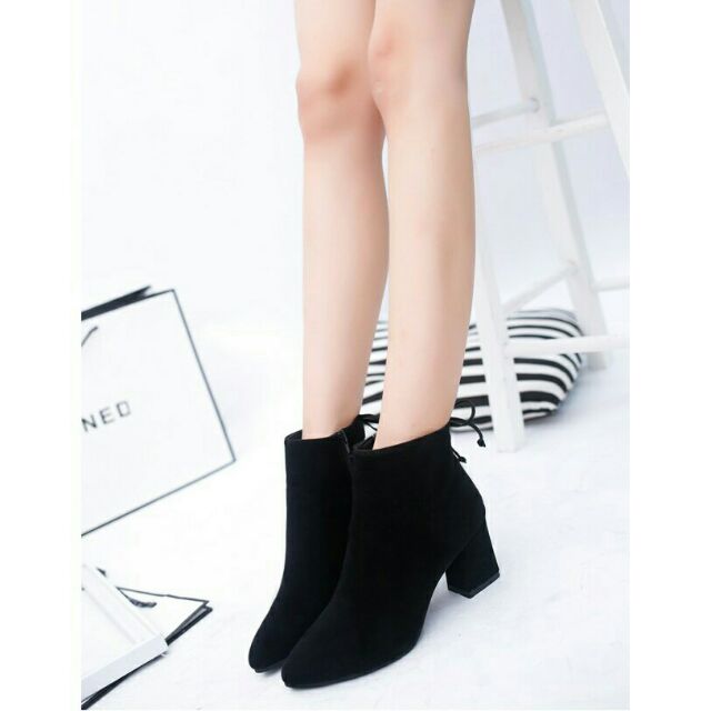 Boot nữ da lộn dây buộc sau - MÀU ĐEN | BigBuy360 - bigbuy360.vn