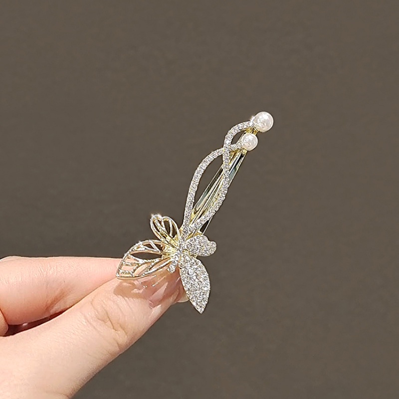 Kẹp Tóc Hình Bướm Đính Ngọc Trai Dễ Thương