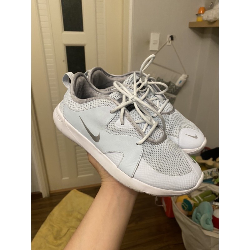 Giày đi bộ Nike auth