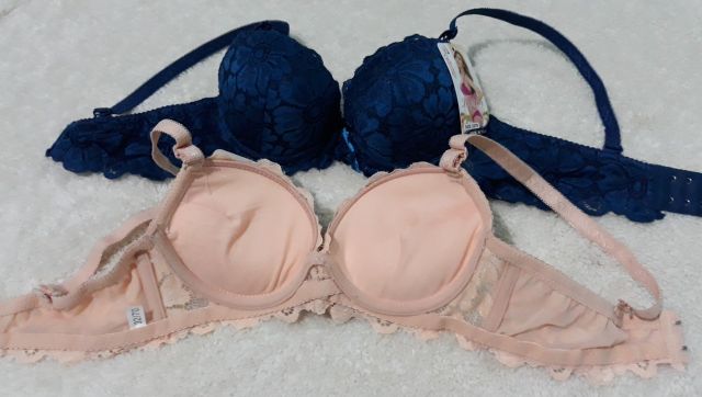 Áo lót ren Thái đệm dày