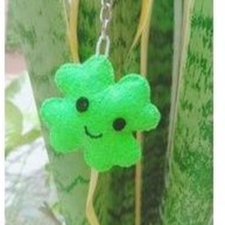 Móc khóa cỏ 4 lá may mắn