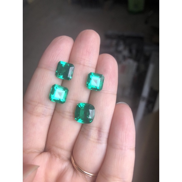 Bộ gắn dây chuyền, nhẫn, hoa tai Vuông