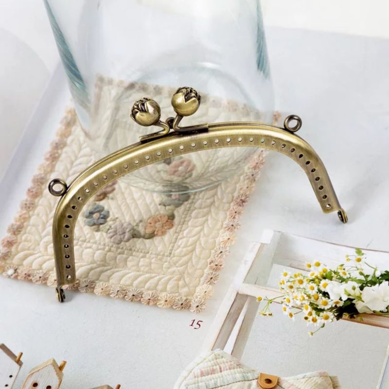 Khung ví hoa nụ 16cm