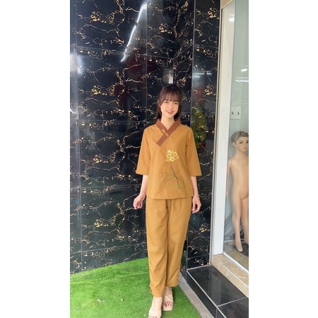 Đồ lam nữ, mẫu 1 nút phối thêu hoa sen, vải kate không co dãn, tay lỡ, đủ size từ 45 đến 70 ký, hàng chuẩn nhiều màu sắc