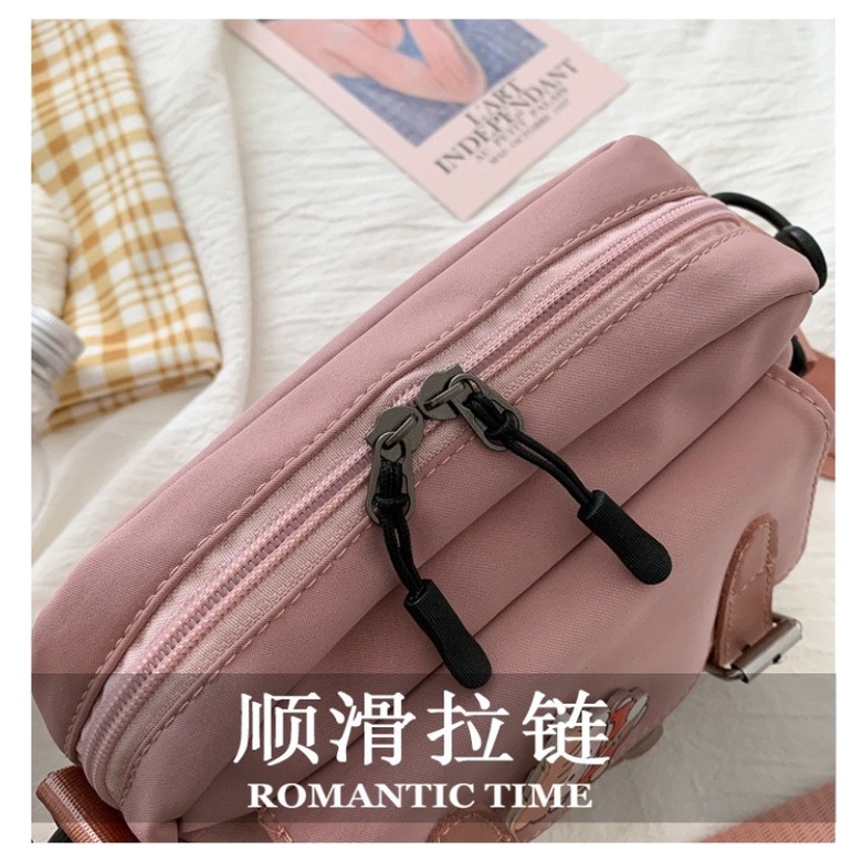 Túi đeo chéo vai bằng nylon thời trang sành điệu cho nữ