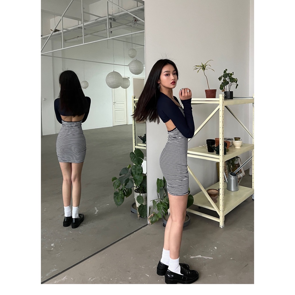 Váy 2 Dây Body Hở Lưng Sọc Ngang Kèm Khoác LSEOUL V1346 Tôn Dáng Quyến Rũ Năng Động