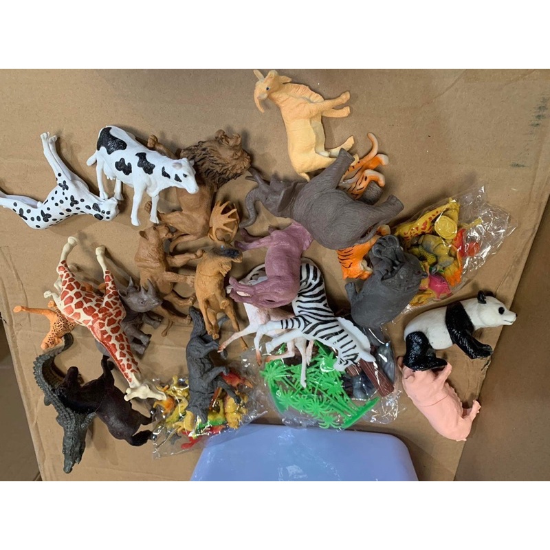 Hộp động vật 58 chi tiết Subeokiss Đồ chơi mô hình con vật cho bé