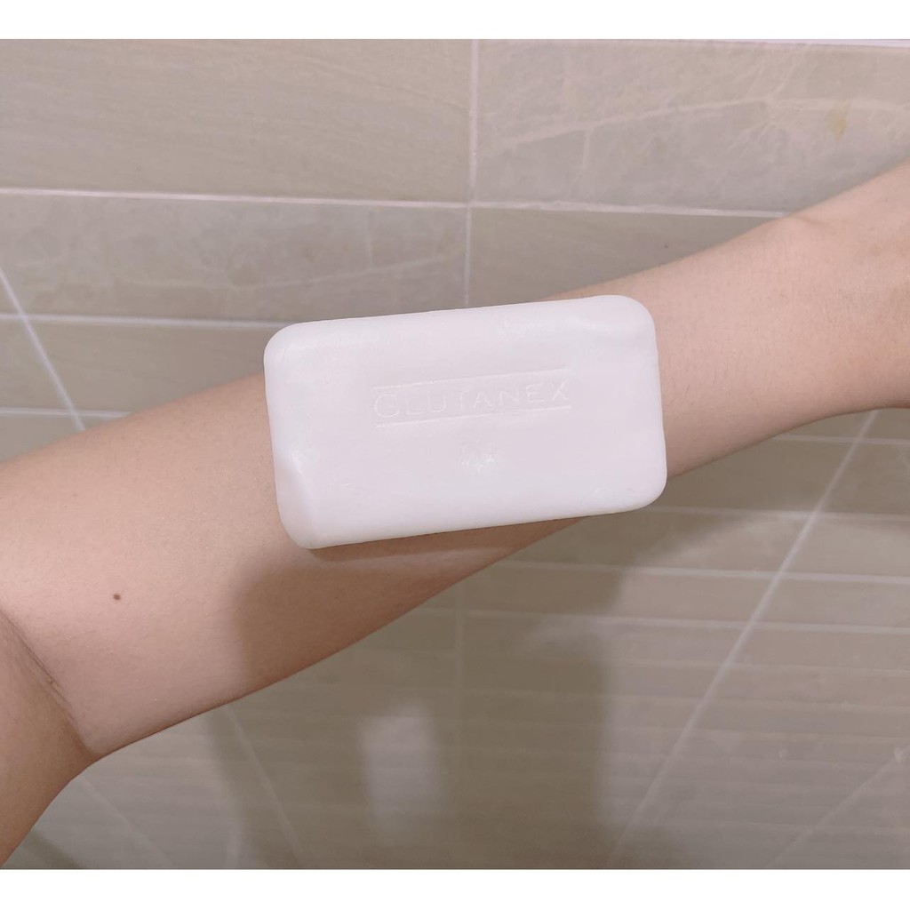 Xà phòng tắm trắng giảm thâm nách, bẹn, khửu tay, đầu gối dưỡng ẩm và mịn da Glutanex