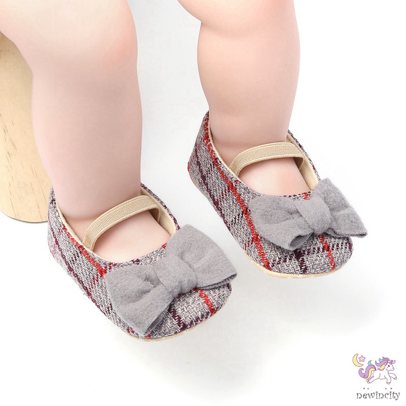 Giày Tập Đi Thắt Nơ Đáng Yêu Cho Bé Gái