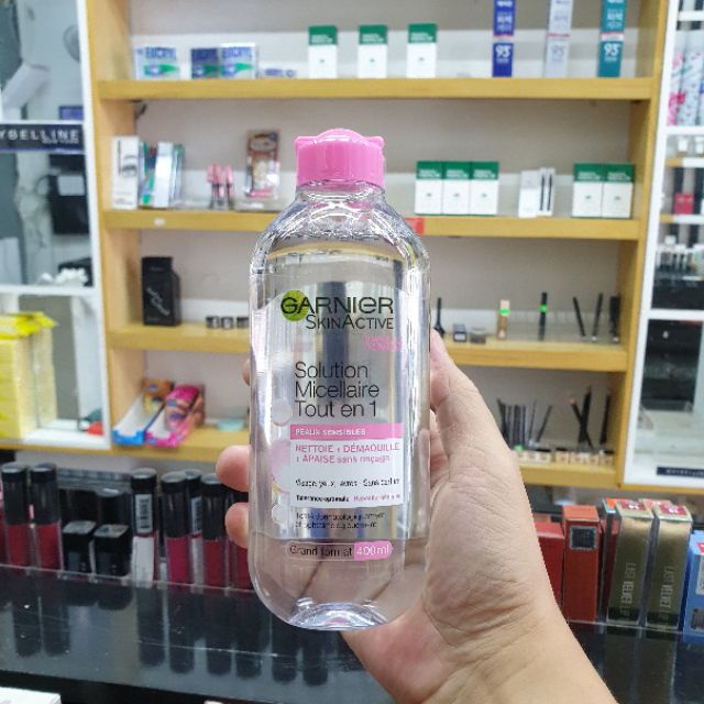 Nước Tẩy Trang Garnier Micellar Cleansing Water màu hồng