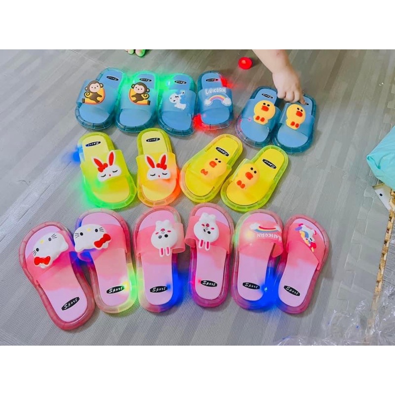 Dép Phát Sáng Cho Bé Gái Bé Trai,  chất liệu nhựa cao cấp ko mùi, chống trơn trượt cho bé
