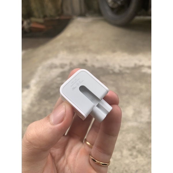 Chân cắm  cho sạc laptop hãng táo, ip