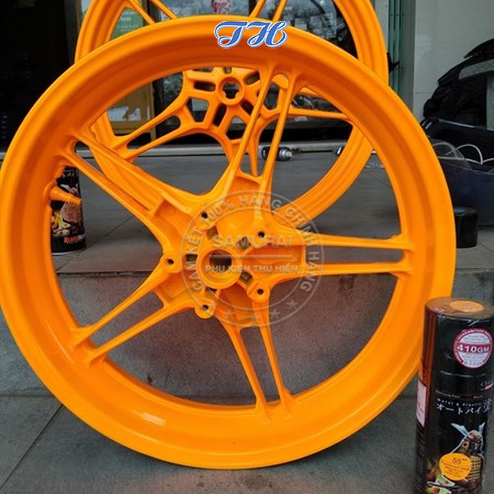 Sơn Xịt Samurai chuyên dùng cho xe máy màu cam huỳnh quang 55 **chống cháy, chống rạn nứt, vòi xịt chống chảy