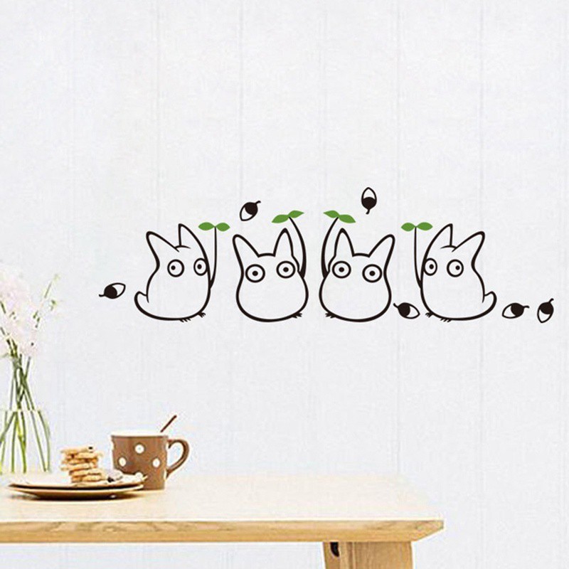 Đề can dán tường họa tiết Totoro trang trí đơn giản