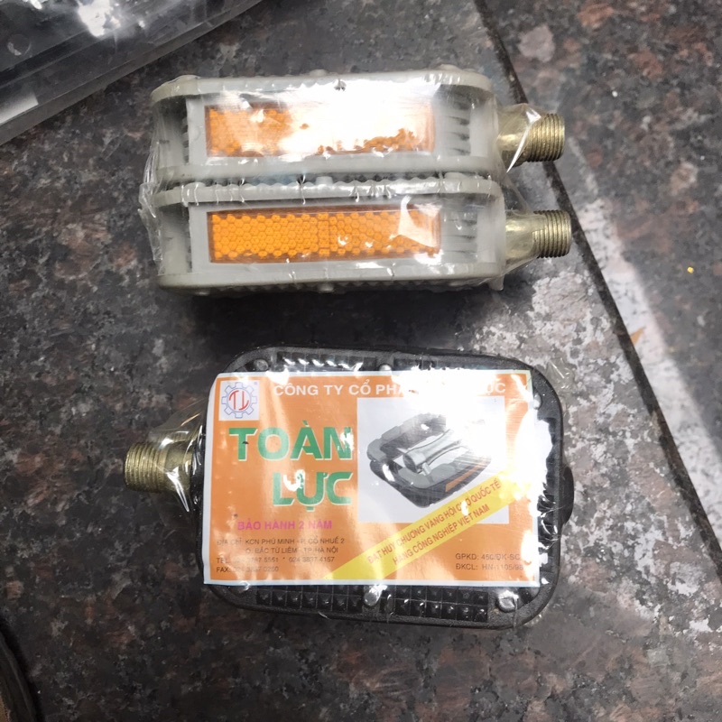 Pedal bàn đạp xe đạp trẻ em