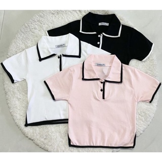 Áo croptop cổ bẻ phối viền nút