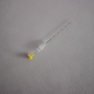 HỘP KIM CẤY CHỈ 50 CHIẾC