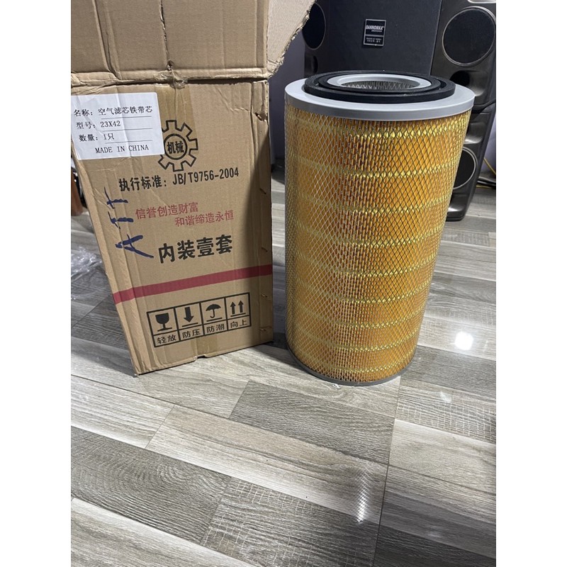 Sản phẩm gia đình làm: combo 6 Lọc gió 23x42 vỏ giấy nâu tốt