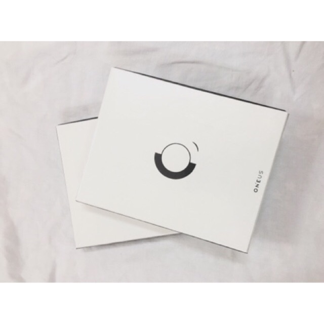 Oneus 3rd mini album Fly with Us NGUYÊN SEAL.