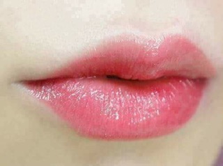 Ủ môi - dưỡng môi mềm như ý