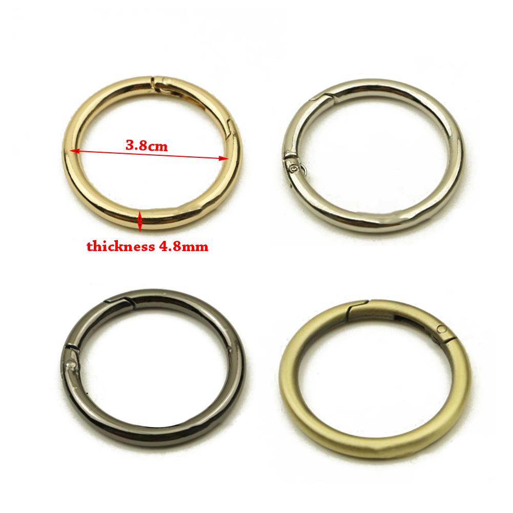 Vòng khóa tách bằng kim loại hình tròn có thể mở được gắn dây đeo túi
