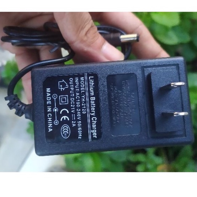 xạc 21v 2A tự ngắt khi đầy